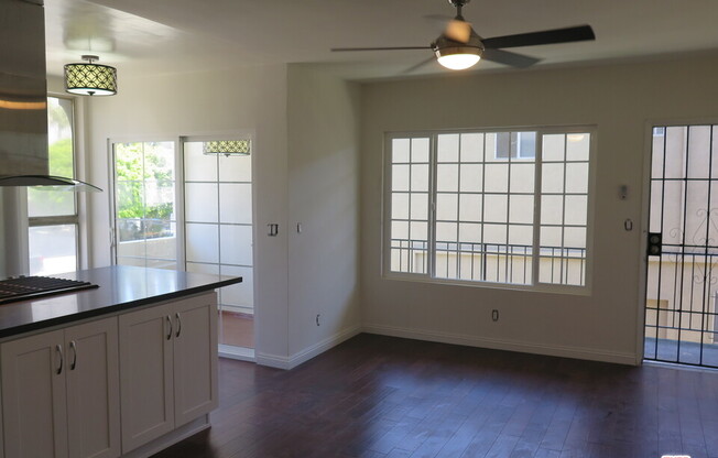 1 bed, 1 bath, 900 sqft, $2,575, Unit 4