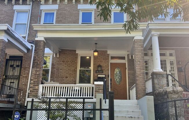 Lovely 3 BR/3.5 BA Townhome in Petworth!