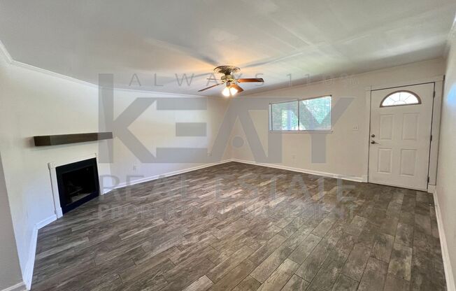 2 Bedroom, 2.5 Bathroom Townhouse on W Bayou Pkwy!