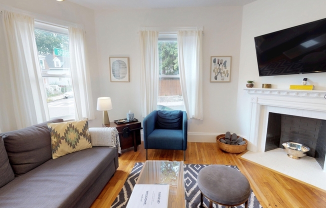 15 DRAPER ST