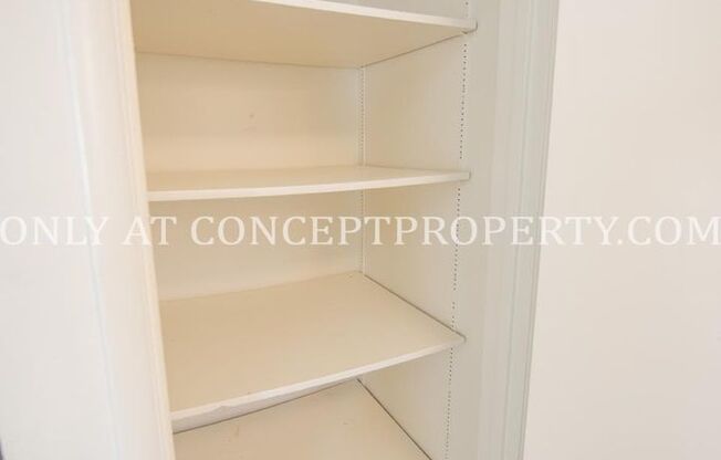2 beds, 1.5 baths, 1,040 sqft, $1,299, Unit 03