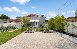 2275 NW 33 ST