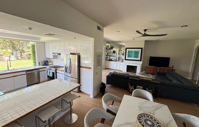 3 Bedroom 2 Bath Short Term Rental August through October