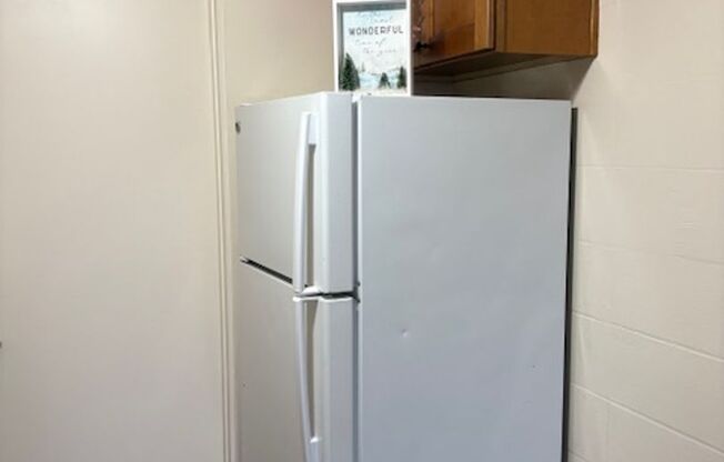 1 bed, 1 bath, 450 sqft, $1,195, Unit 214