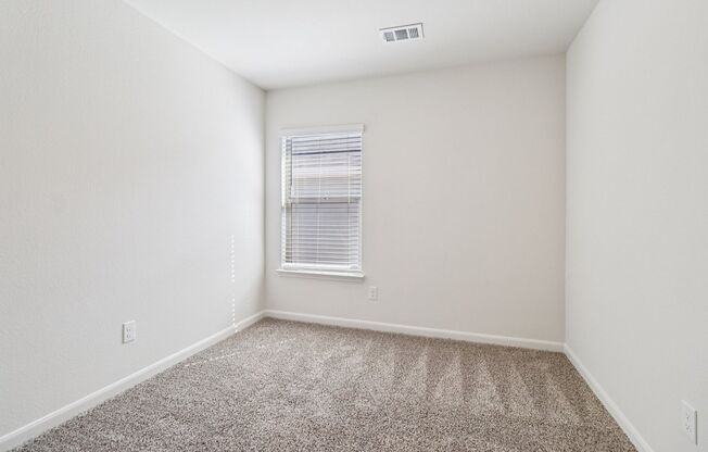 3 beds, 2 baths, 1,572 sqft, $1,945, Unit 612 Trinity Trl