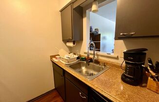 1 bed, 1 bath, $1,095, Unit 207