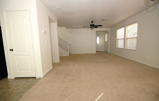 HND - GATED COMMUNITY WITH POOL AREA
