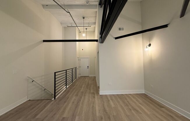 1 bed, 1.5 baths, 689 sqft, $3,395, Unit 206
