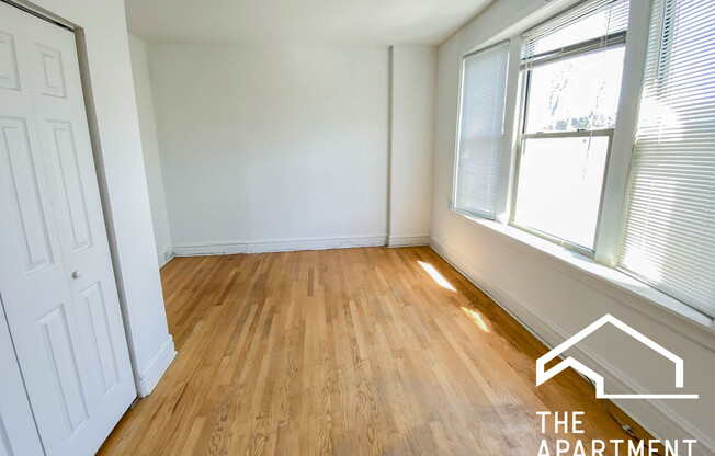 5102 N WINCHESTER