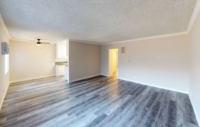 Roscoe Villa Apts