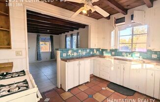 2431 N EDITH BLVD