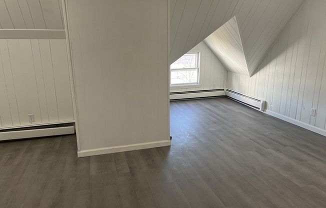 1 bed, 1 bath, 750 sqft, $1,600, Unit 3