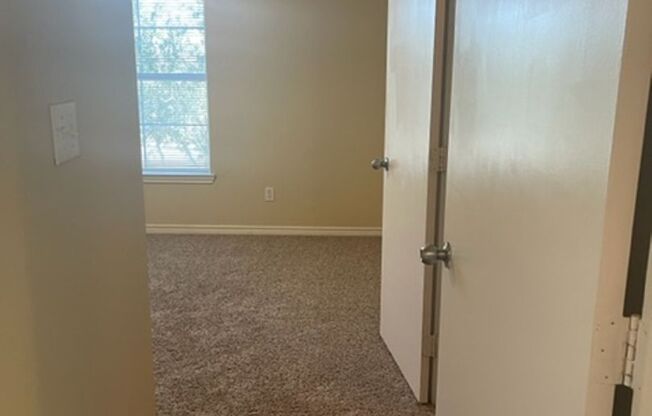 2 beds, 2 baths, 936 sqft, $1,019