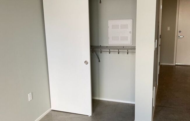 Studio, 1 bath, 350 sqft, $1,425, Unit 206