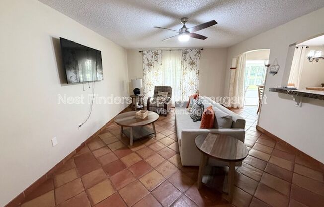 47 REEDING RDG DR W