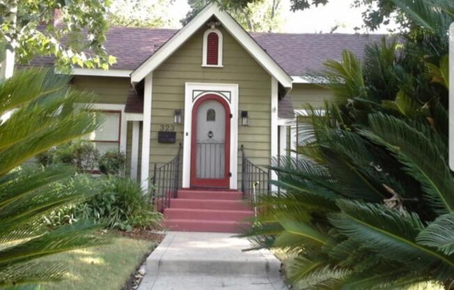 323 FURR DR