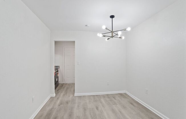 2 beds, 1 bath, 850 sqft, $1,075, Unit F6