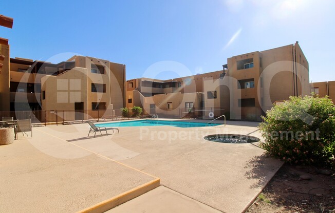 1810 E Blacklidge Drive