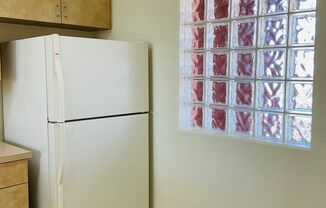 2 beds, 1 bath, 900 sqft, $1,295, Unit UNIT# 203