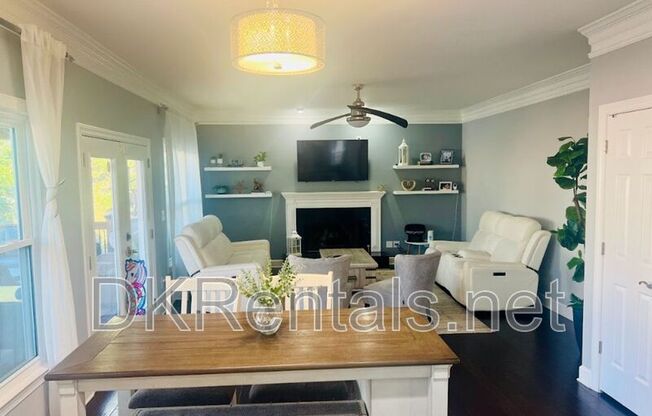 325 ALAPAHA CT