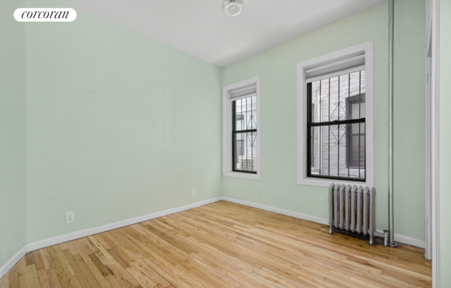 493 PARK PL