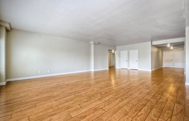 4 beds, 3.5 baths, 2,800 sqft, $4,695, Unit 210
