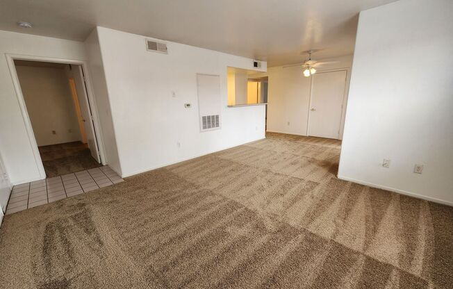 Three Bedroom Condo w/ a Garage