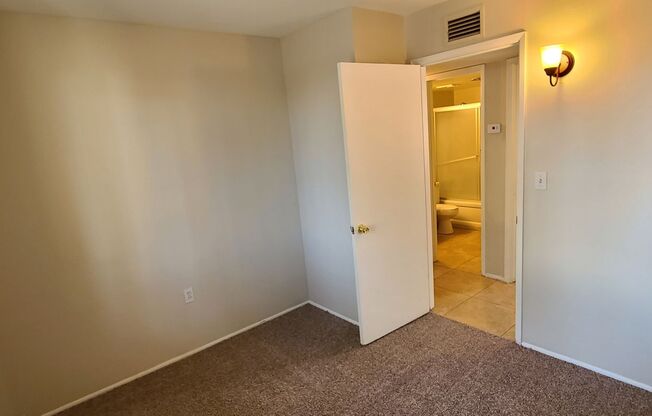 2 beds, 2 baths, $1,350