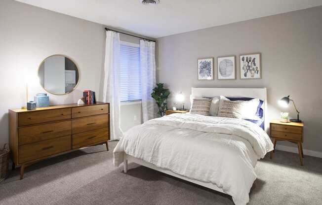 Evergreen Ridge_Richland WA_Apartment Master Bedroom