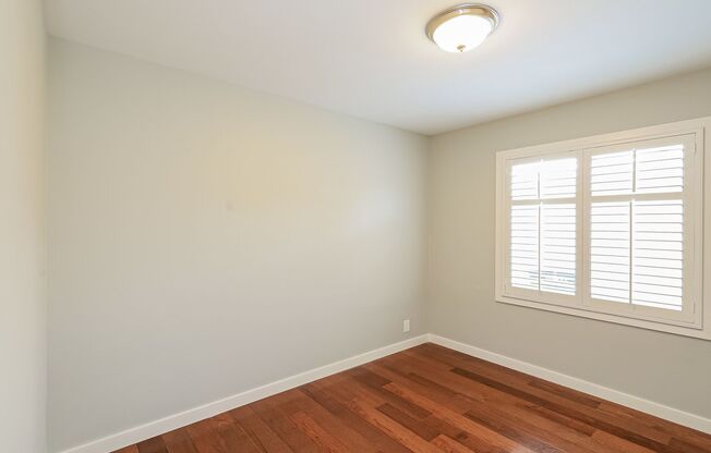 Charming 3BR Home with Spacious Yard in Serra Highlands