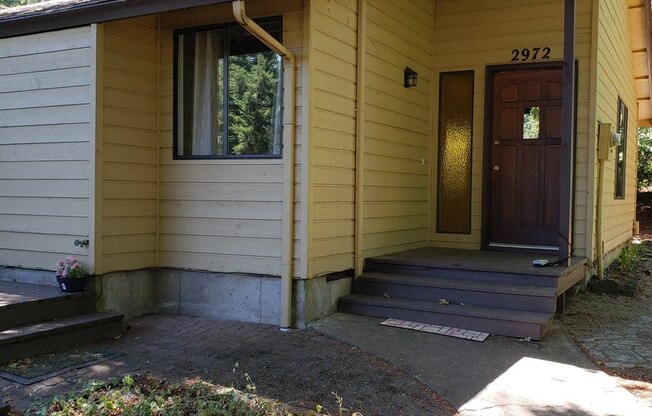 Lovely 3 Bedroom near Hendricks Hill