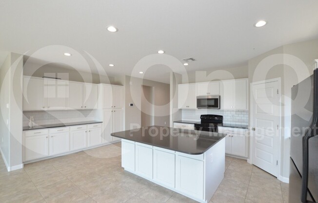 36604 N ASTURIAN VLY WAY