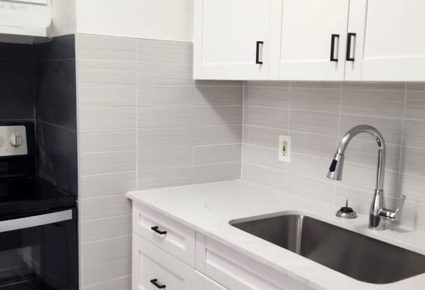 Renovated 4/2 Home Tampa Available Now