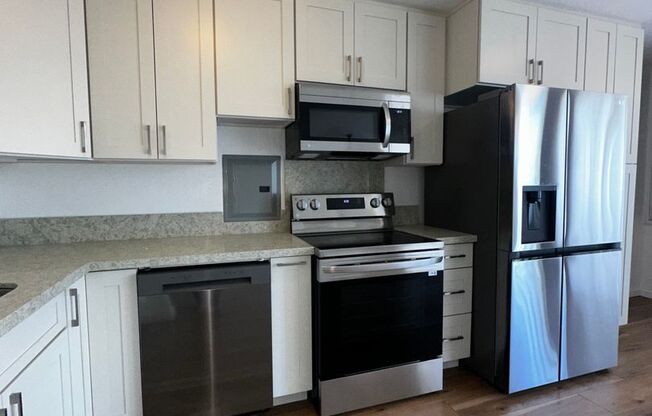 2 beds, 1 bath, $1,950