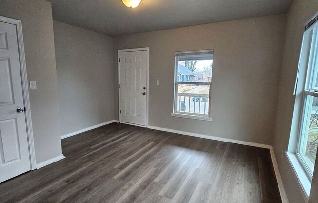 Available NOW! Prime Location!