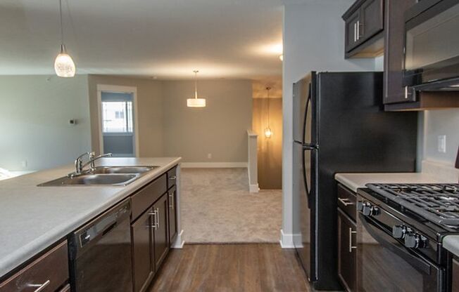 1 bed, 1 bath, 1,083 sqft, $1,796, Unit 2211-204