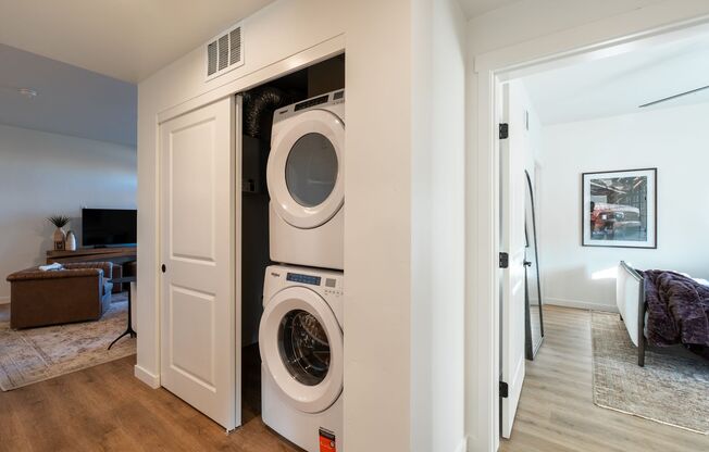 2 beds, 2 baths, 1,035 sqft, $1,995, Unit 21113 - 225