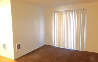 3 beds, 2 baths, $1,695, Unit 120 SE 143rd #5