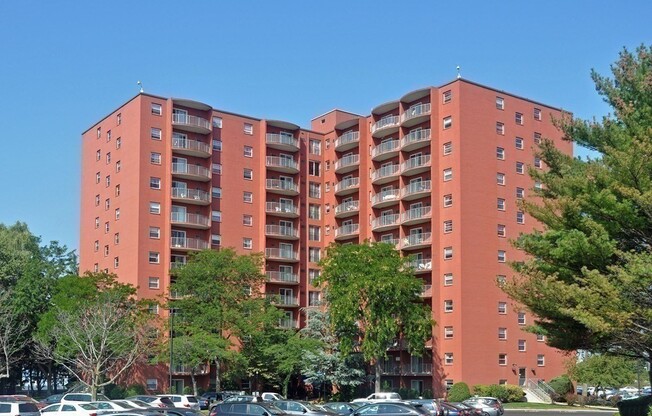 115 W Squantum St