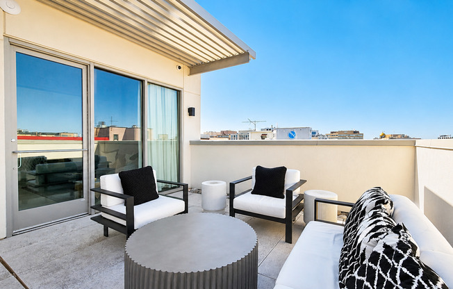 1 bed, 1 bath, 636 sqft, $2,995, Unit 602