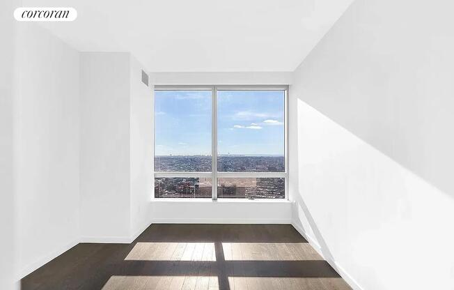 1 bed, 1 bath, 754 sqft, $5,300, Unit 45G