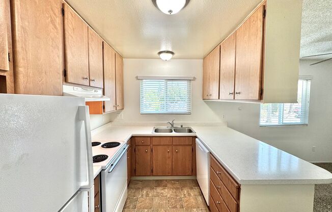 2 beds, 2 baths, 850 sqft, $2,275, Unit 2265-26