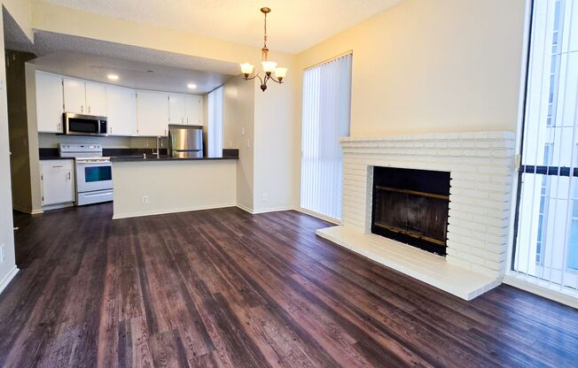 2 beds, 1.5 baths, 1,195 sqft, $4,098, Unit 411