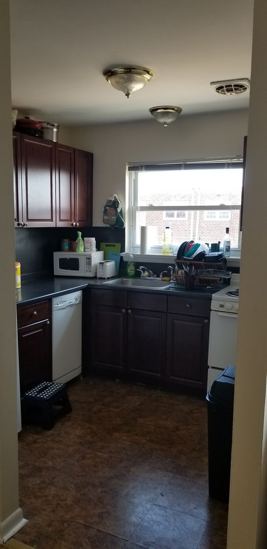 Ravenswood Apartments