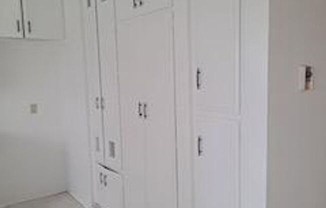 1062 W. 13th Street #1-9