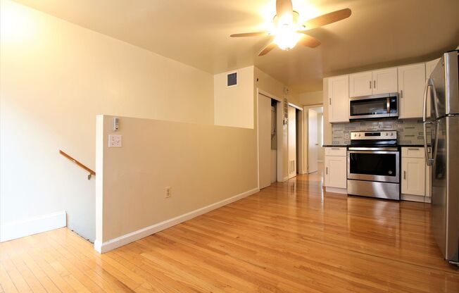 1 bed, 1 bath, $1,495, Unit #B