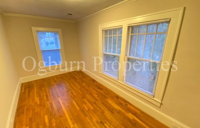 2 beds, 1 bath, $1,295, Unit 109