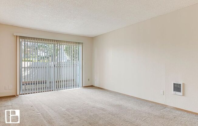 1 bed, 1 bath, 547 sqft, $1,200, Unit 14