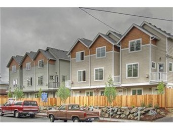 3BR/1+1BA Townhouse - Seattle
