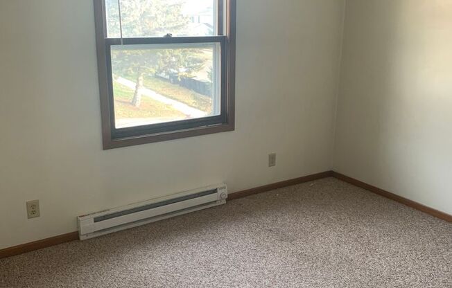 2 beds, 1 bath, $1,050, Unit A2735-D